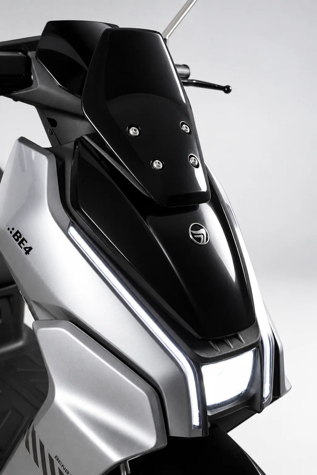S950 Angular front and LED lighting